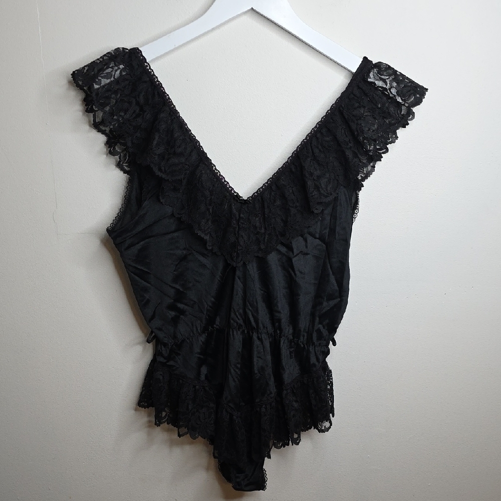 Vintage 80s Elegant Black Lace Bodysuit